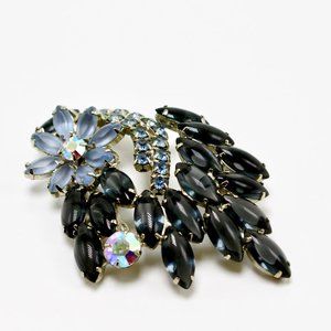 1960s Blue Rhinestone Brooch